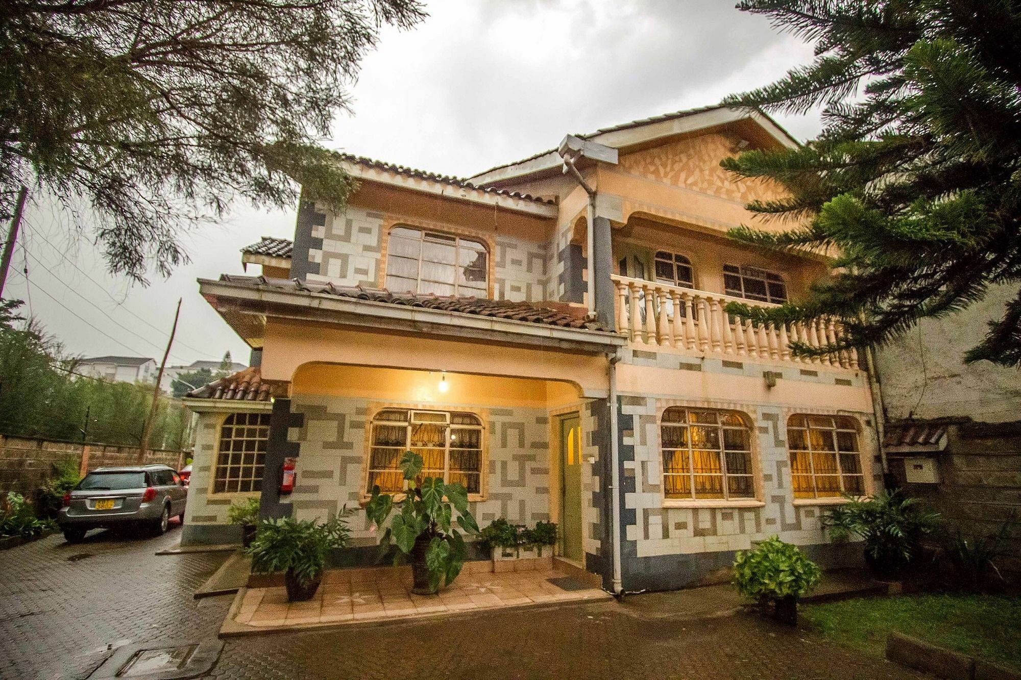 Magnolia Pine Bed & Breakfast Найроби Экстерьер фото